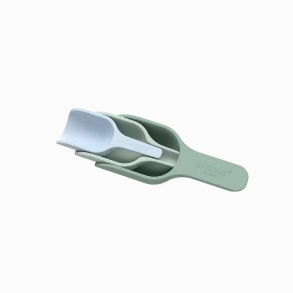 Drie Inspire My Play Nesting Scoops in elkaar gelegd