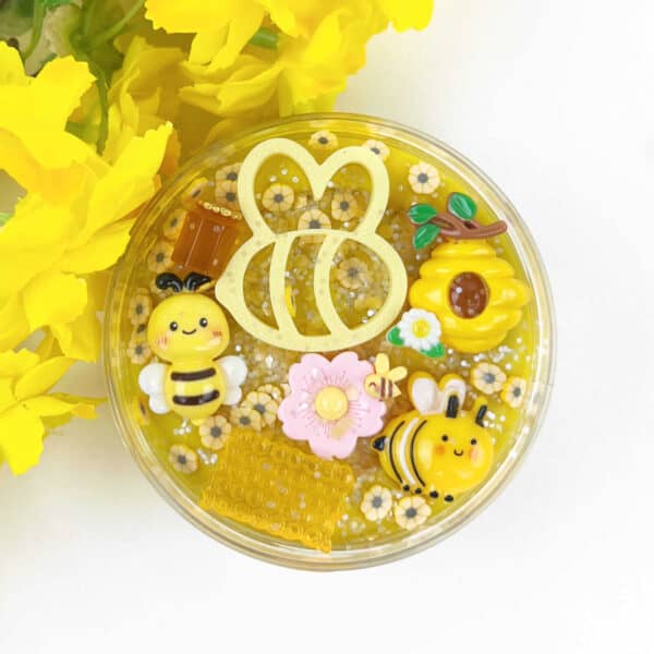 Invitation to Imagine - Surprise Pot Speelklei | Buzzy Bee