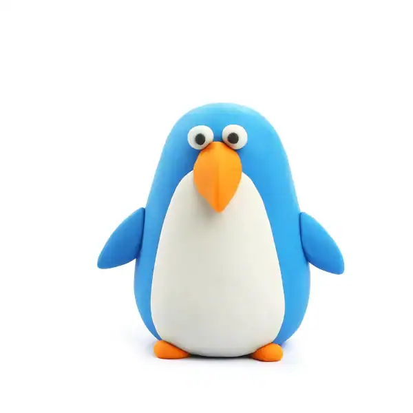 heyclay_0002_penguin360-2.webp