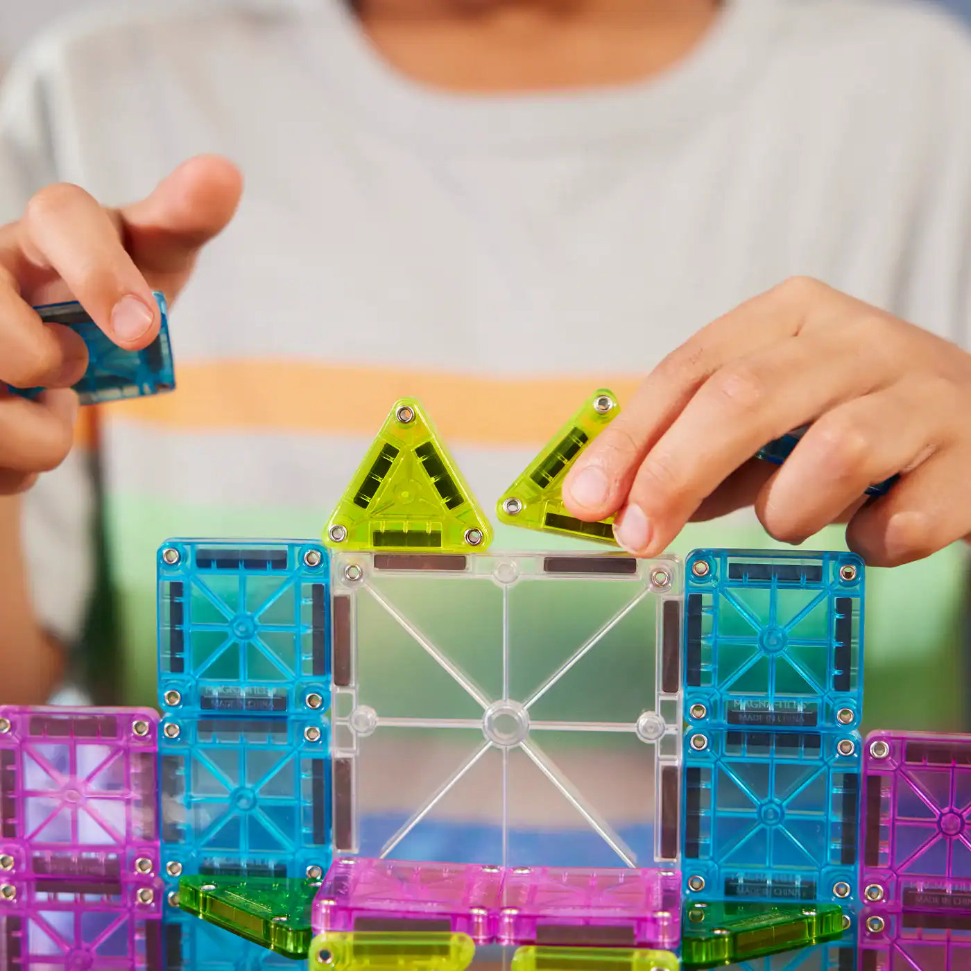 magna-tiles-travel-set-deluxe-8.webp