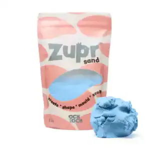 OchOch Zupr Sand Betsy Blue 2 kg, verpakking met blauw speelzand ervoor