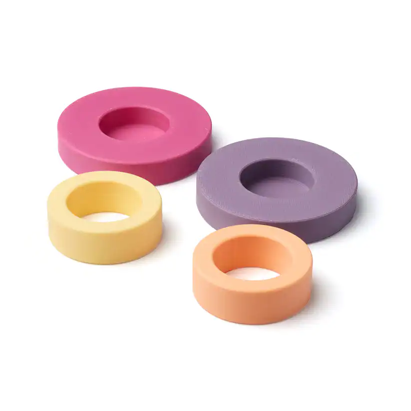 ochoch-storytellers-Stacker-frosty-garden