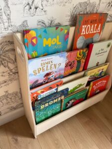 klimdriehoeken-montessori-boekenkast