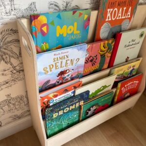 klimdriehoeken-montessori-boekenkast
