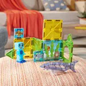 MAGNA-TILES Shark Dive speelopstelling met haai en duiker