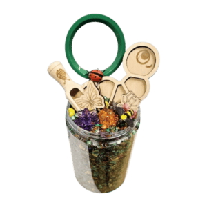 SensoryFun PourAndPlay Backyard Bugs sensorische insectenspeelset van 1250 ml