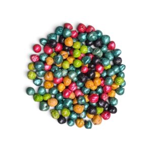 Detail van SensoryFun kikkererwten Dino Mix in groene, rode, gele en donkere tinten