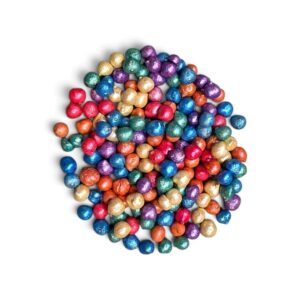Detail van SensoryFun kikkererwten Rainbow Mix met glanzende regenboogkleuren